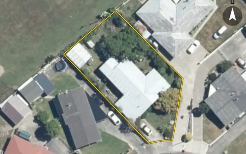 227 Sunnybank Crescent