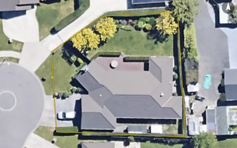 6 Balmoral Mews