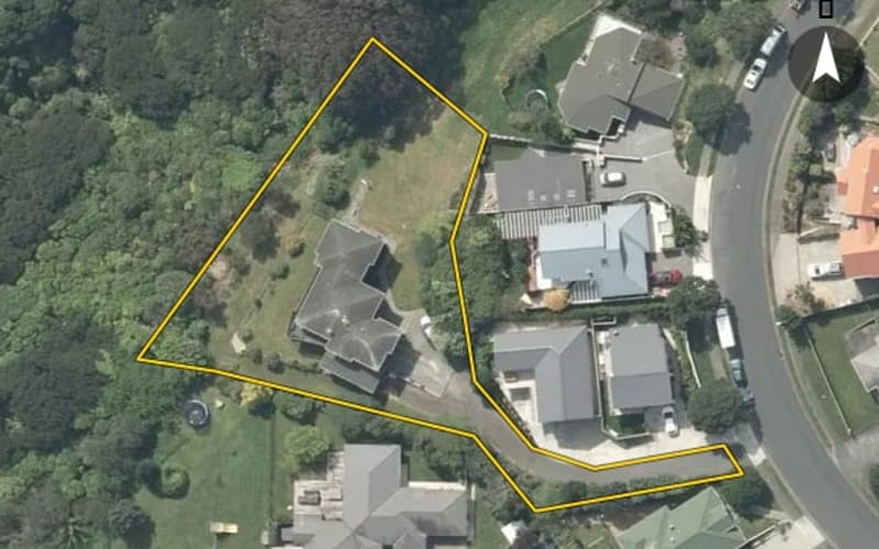 7 St Ives Drive