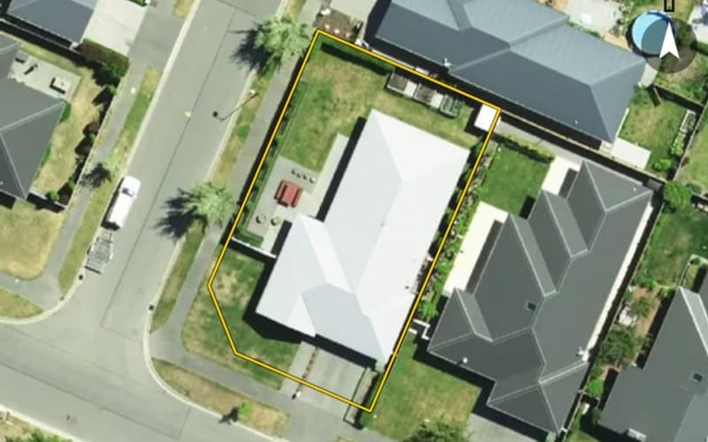 8 Temple Avenue