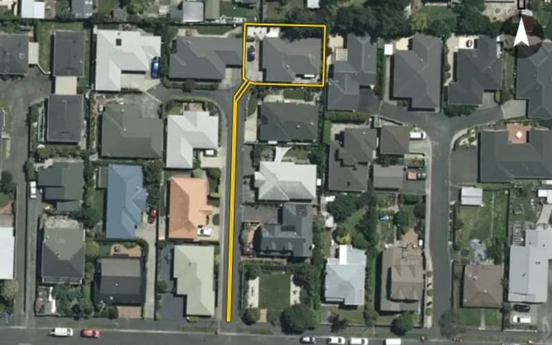10 Pepper Tree Way