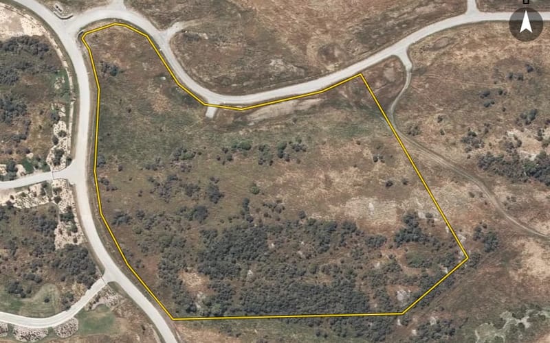 2 Tableland Drive