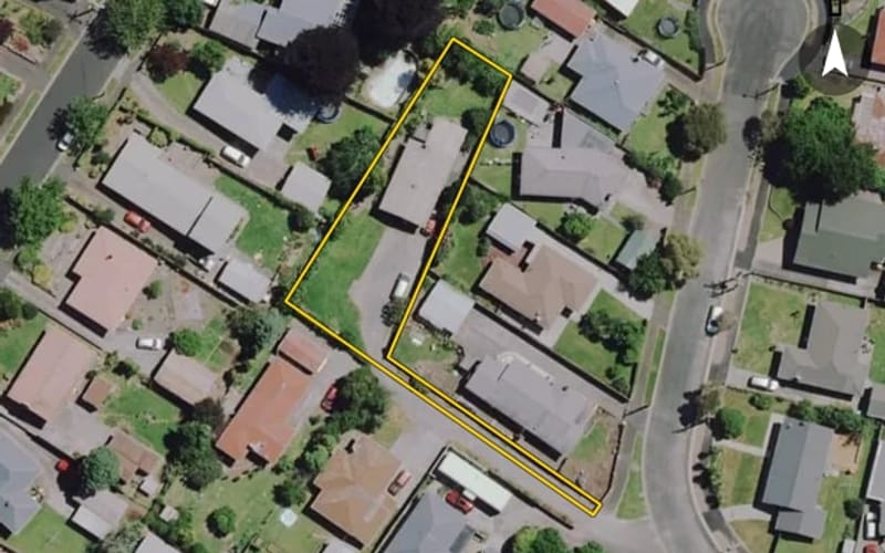 17 Panair Crescent
