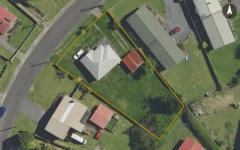 64 Thomas Crescent