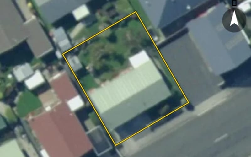 7 Douglas Street