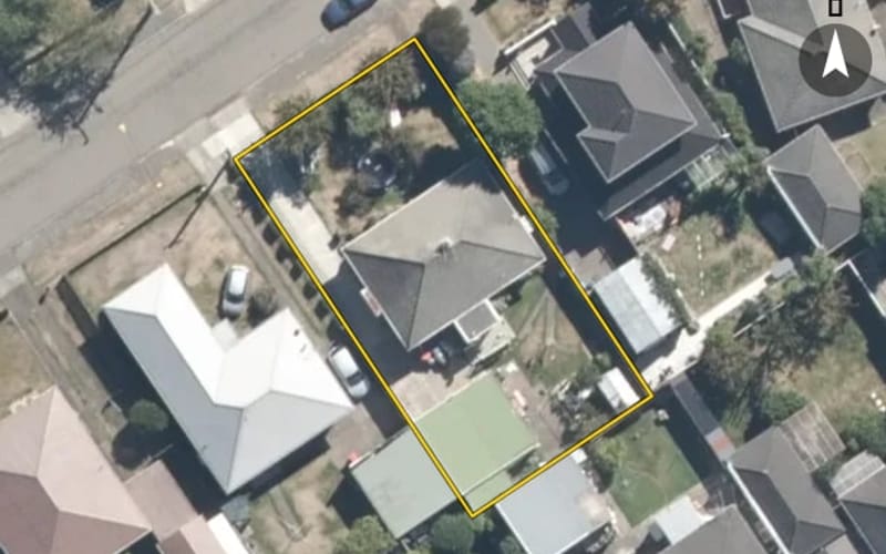 5 Courtenay Road