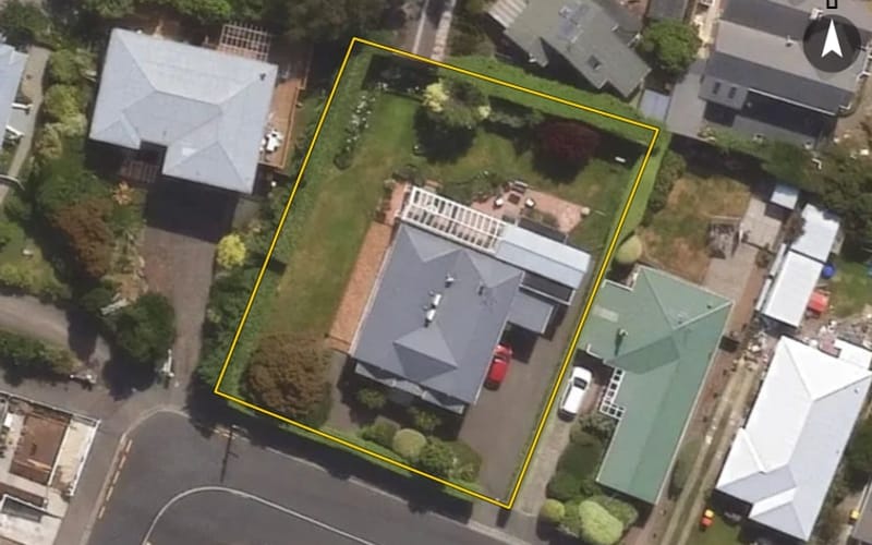 18 Bright Street