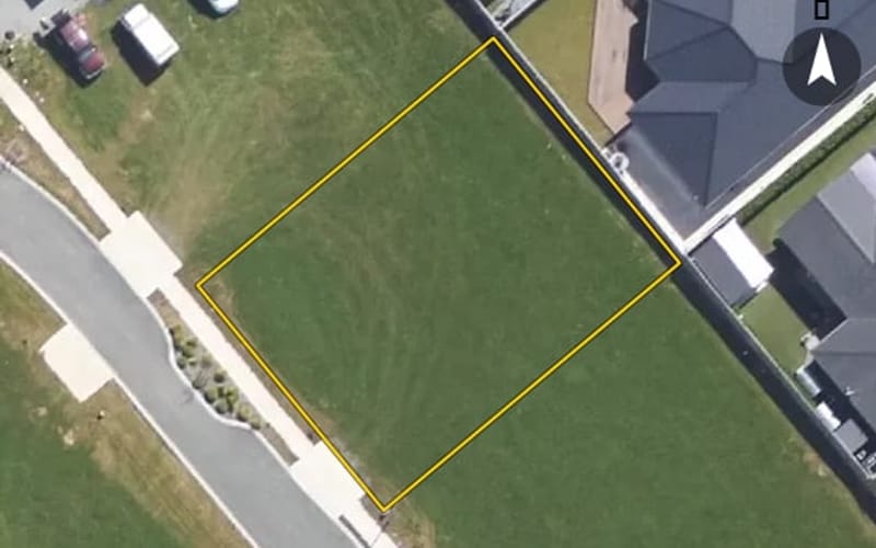 13 Greenway Crescent