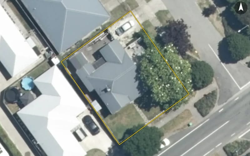 1212 Caroline Road