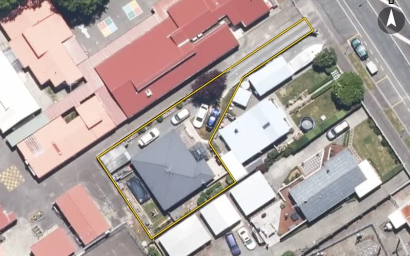 16A Sutherland Avenue
