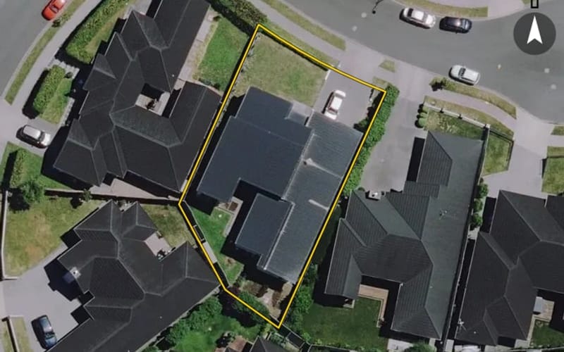 4 Falcon Court