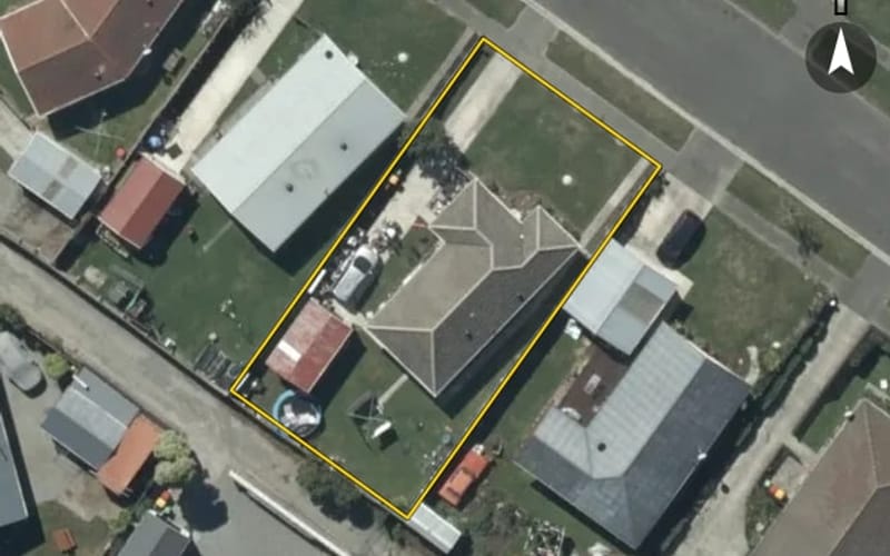 32 Cob Crescent