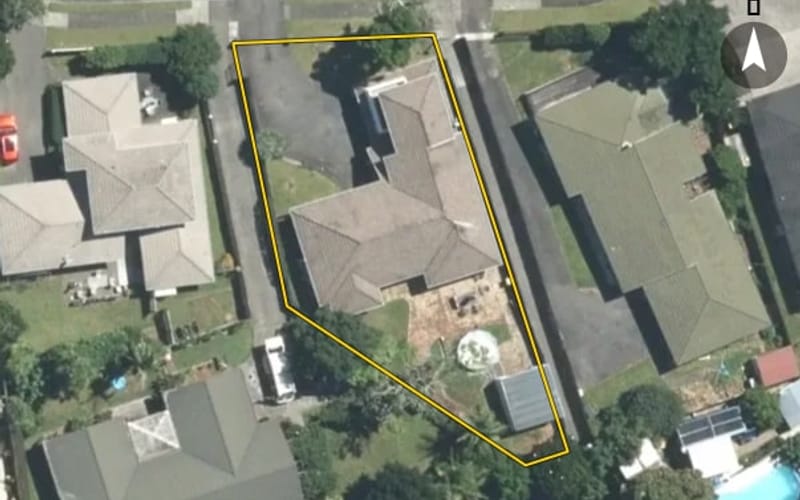 25 Len Garlick Place