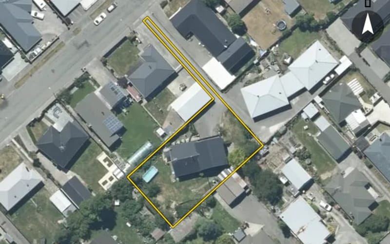 28 Russell Avenue