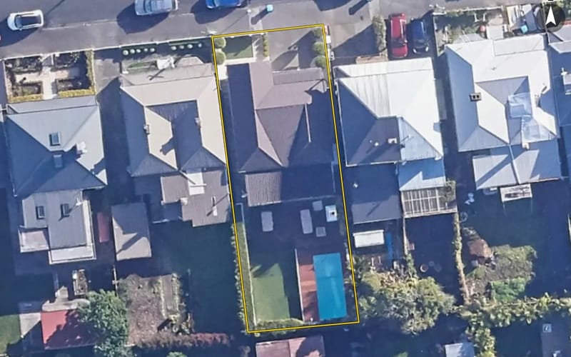 36 Cowan Street