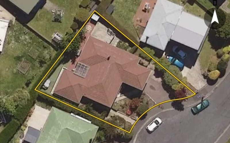 18 Hanlon Street