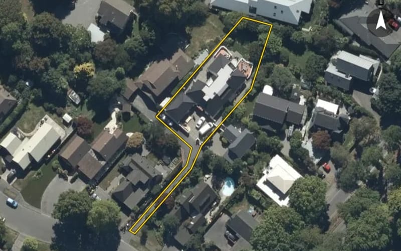 6 Thurlestone Place
