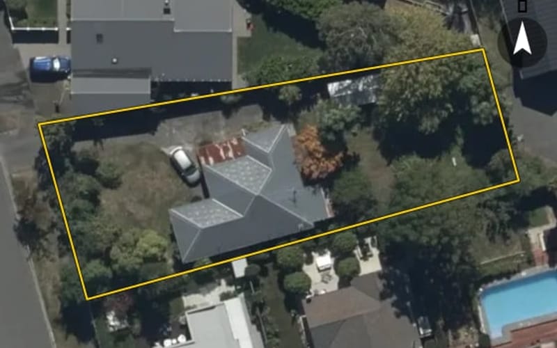 12 Garreg Road