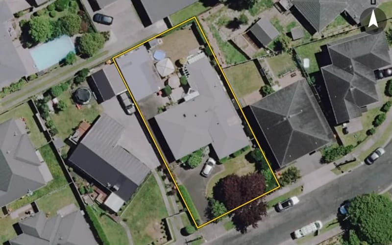 5 Tudor Crescent