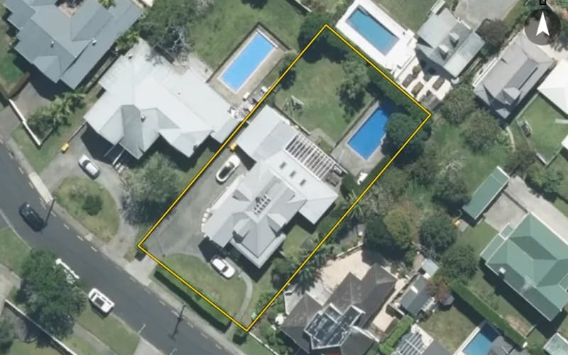 11 Mariposa Crescent