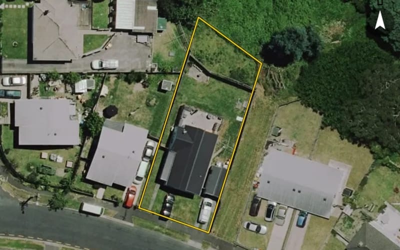 40 Churchill Avenue
