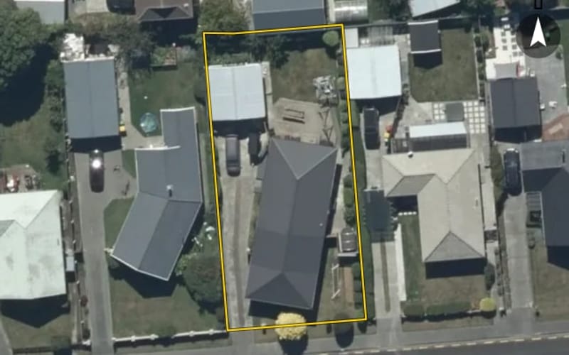 32 Oakley Crescent