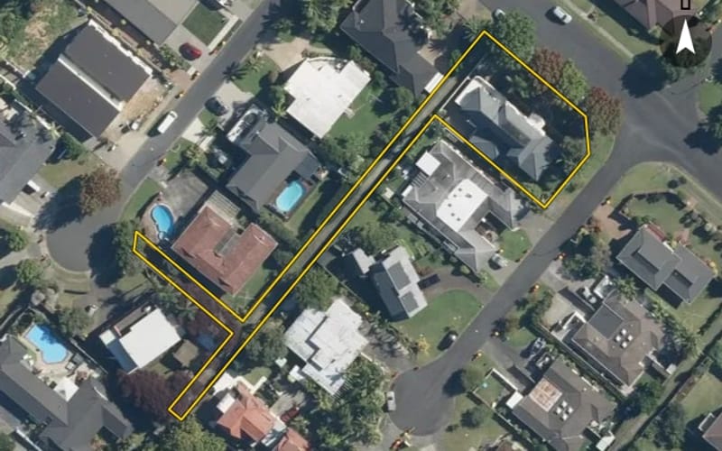 10 Clyside Avenue