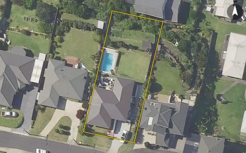 8 Pine Avenue
