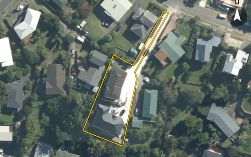 42A Ellesmere Crescent