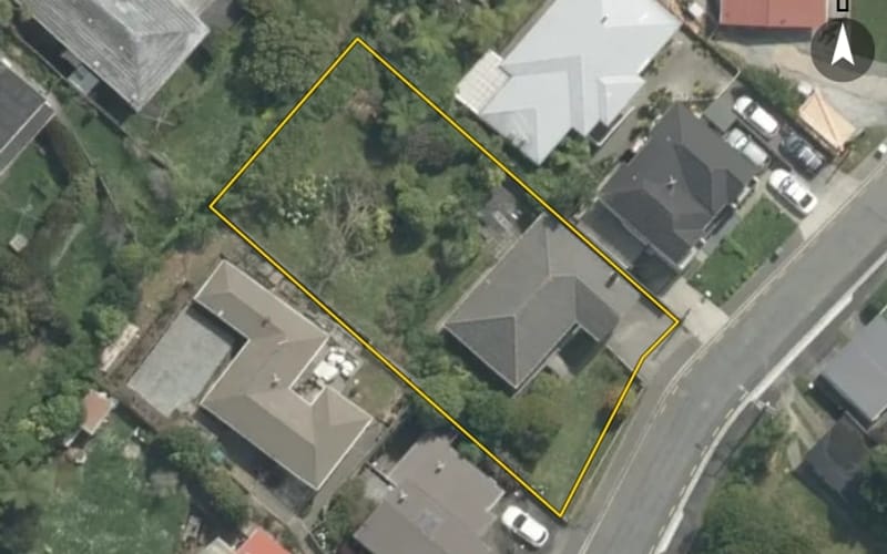 6 Hollies Crescent