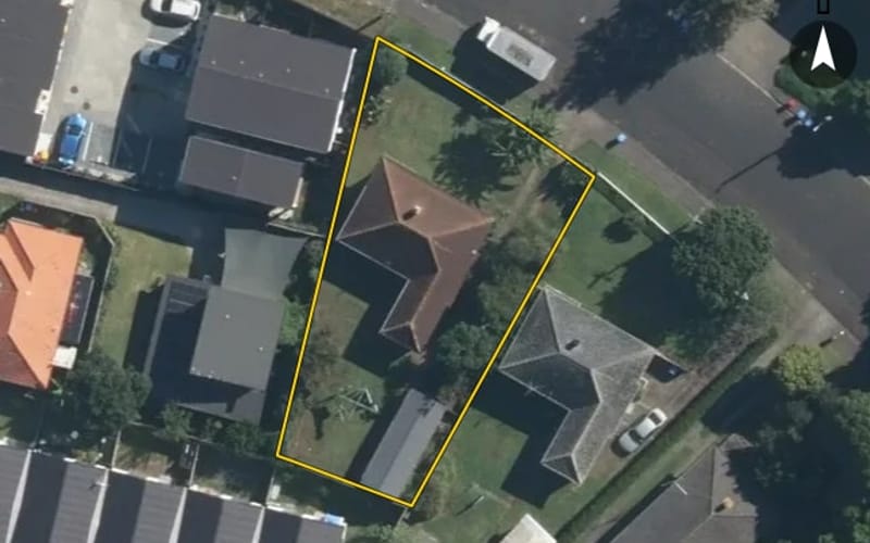 35 Coates Crescent