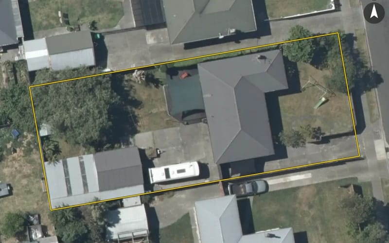 16 Merton Crescent