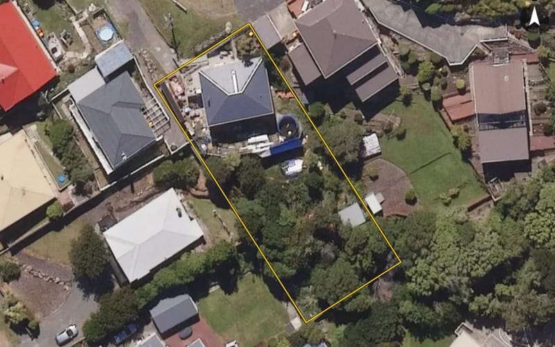10 Dundonald Street