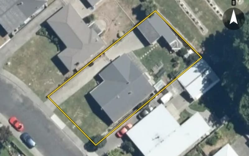 219 Sunnybank Crescent