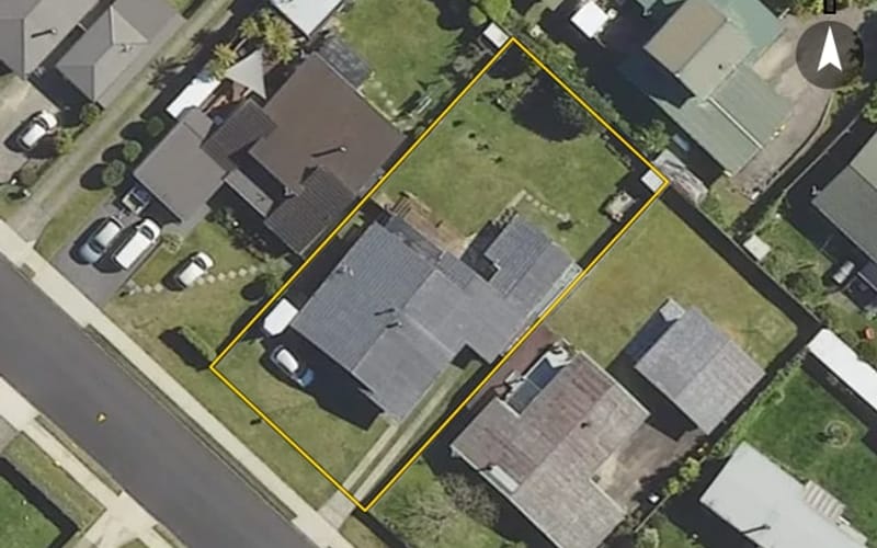 12 Neri Crescent