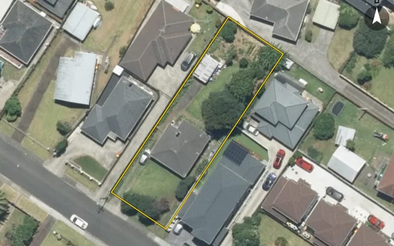 3 Lloyd Avenue