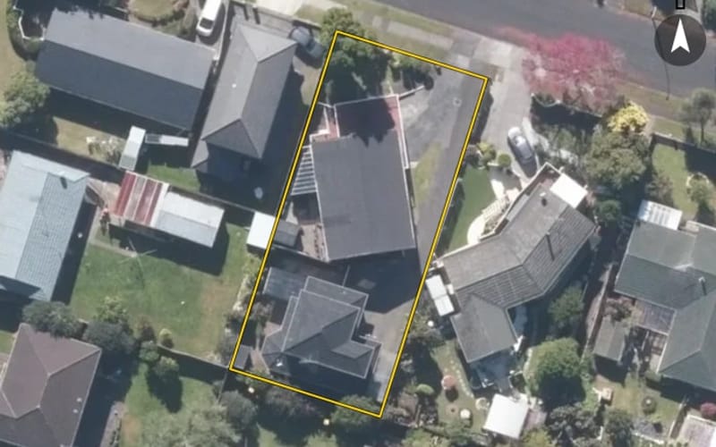 2/3 Borrowdace Avenue