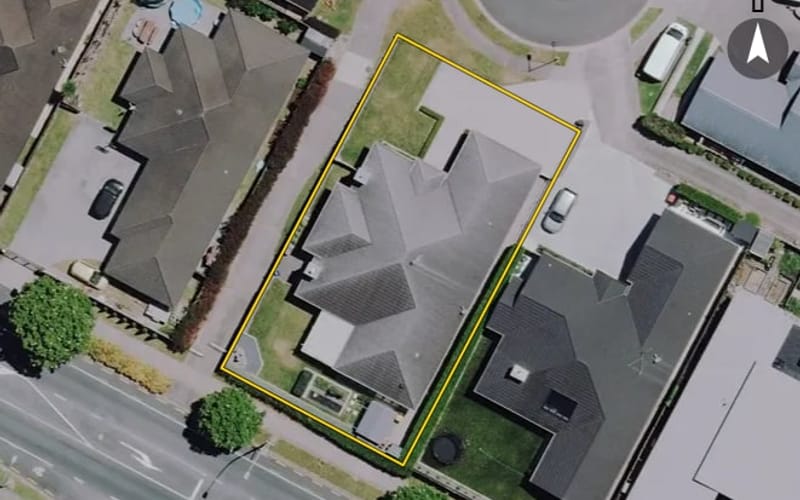 12 Amberley Place