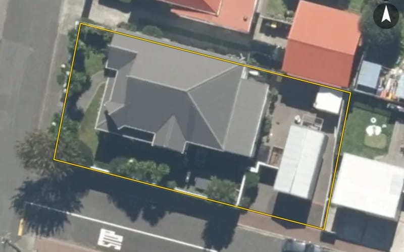 34 Tama Street
