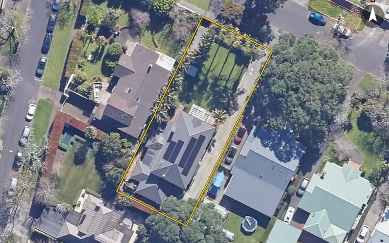 15 Claude Road