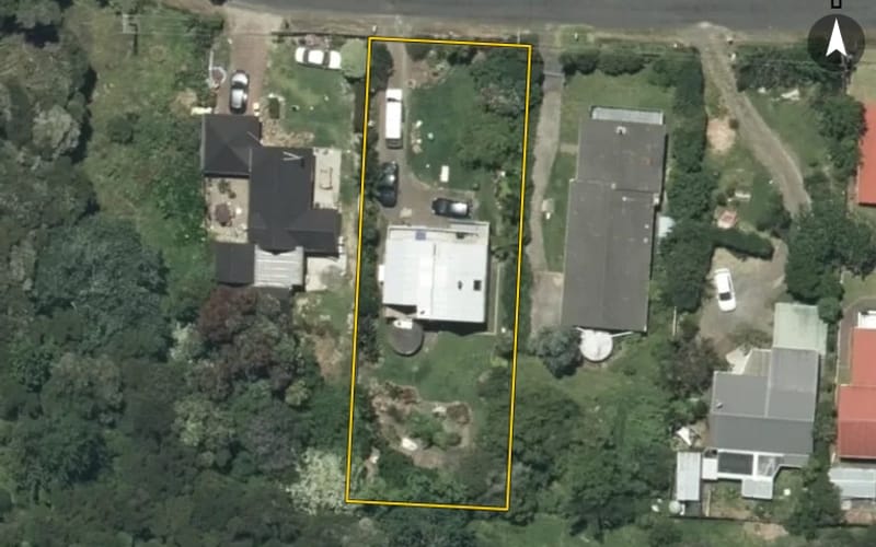 24 Te Puru Creek Road