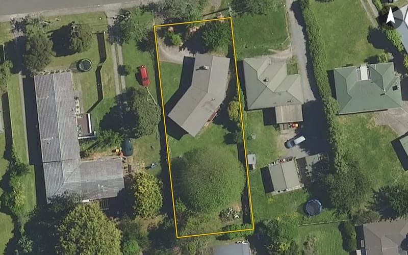 10 Leslie Avenue
