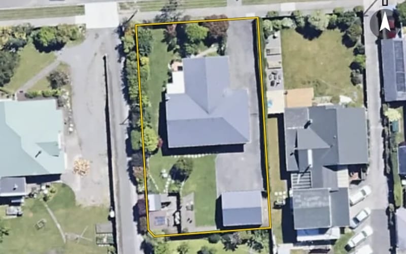 23 Lakings Road