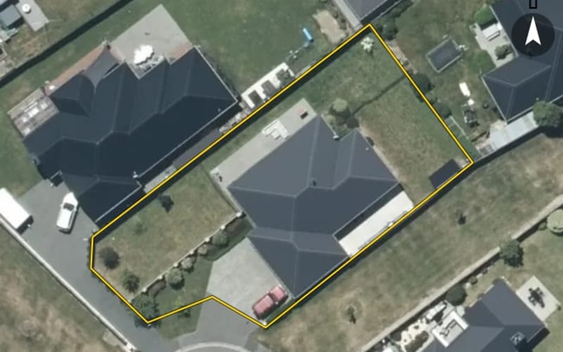 20 Whiteoak Grove