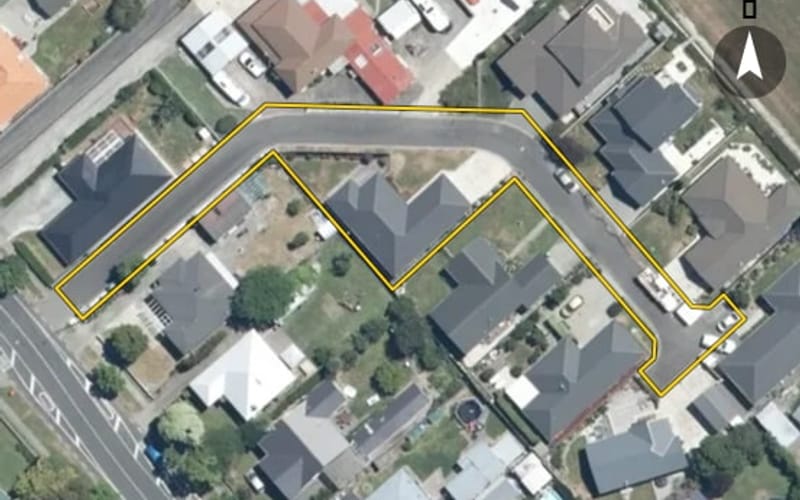 10 Raceview Close