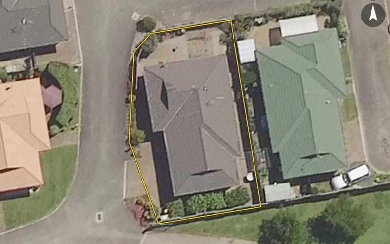 10 Moffat Way