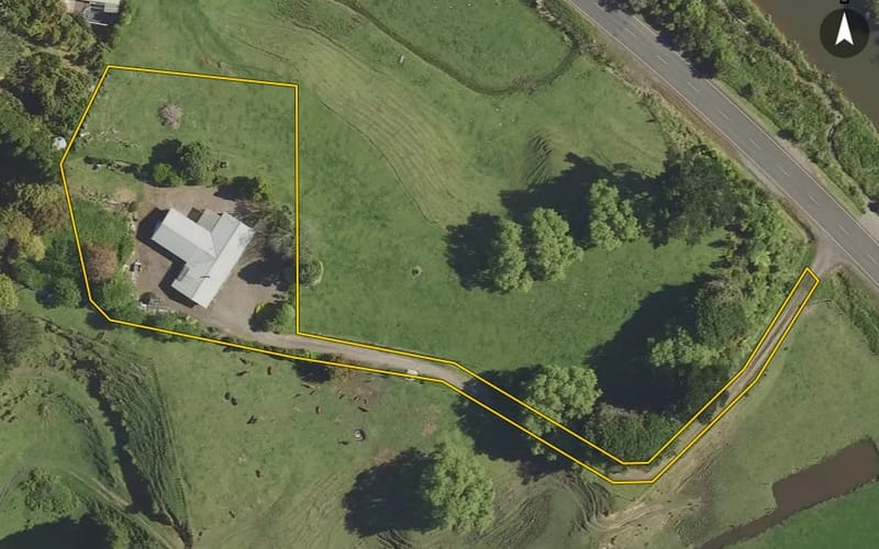1058 Wainui Road