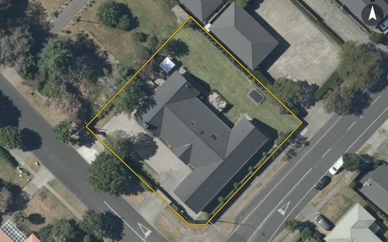 105 Avenue Road
