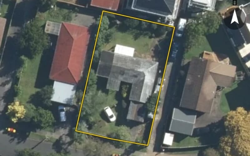 11 Glennandrew Drive