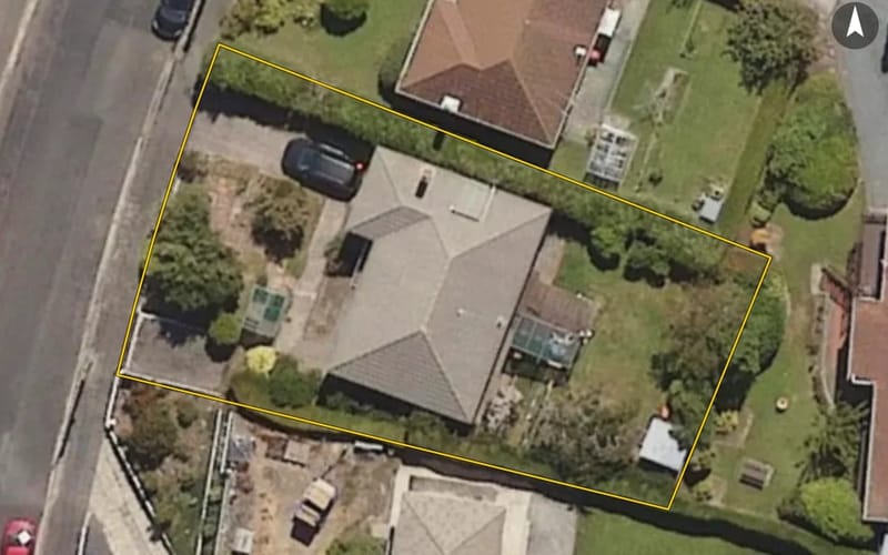 82 Hillary Street
